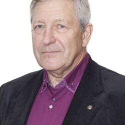 Крапивцев Вениамин Григорьевич в МГТУ им. Н.Э.Баумана Крапивцев Вениамин Григорьевич в МГТУ им. Н.Э.Баумана