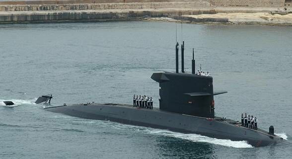 Описание: http://www.worldnavy.info/photogallery/non-nuclear_submarines/walrus/walrus_27.jpg