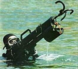 Описание: ship boarding with grappling hook